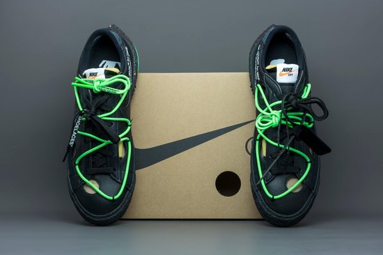 Nike Blazer Low Off-White “Black Electro Green” – Maat 42