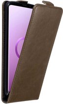 Cadorabo Hoesje geschikt voor Samsung Galaxy S9 PLUS in KOFFIE BRUIN - Beschermhoes in flip design Case Cover met magnetische sluiting