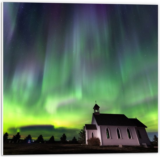 PVC Schuimplaat - Noorderlicht boven Kleine Woning in Canada - 50x50 cm Foto op PVC Schuimplaat (Met Ophangsysteem)