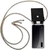 Cadorabo Hoesje geschikt voor Huawei P30 in REGENBOOG - Silicone Mobiele telefoon ketting beschermhoes met zilveren ringen, koordriem en afneembaar etui