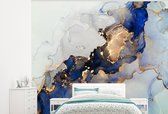 Behang - Fotobehang Marmer - Blauw - Goud - Breedte 375 cm x hoogte 300 cm