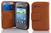 Cadorabo Hoesje geschikt voor Samsung Galaxy POCKET NEO in COGNAC BRUIN - Beschermhoes van getextureerd kunstleder en kaartvakje Book Case Cover Etui