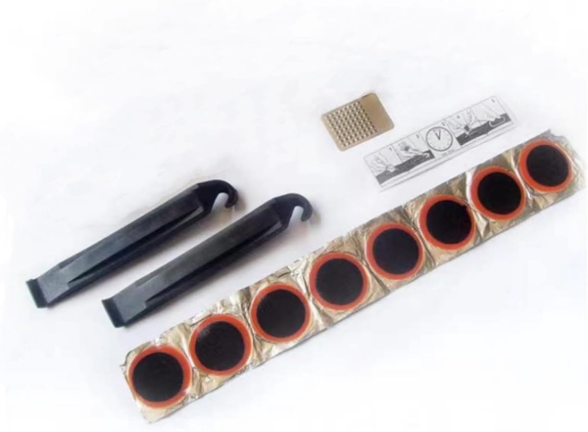 Complete Fietsband Reparatieset met Zelfklevende Binnenband - Inclusief Gereedschap en Accessoires voor Snelle Herstellingen