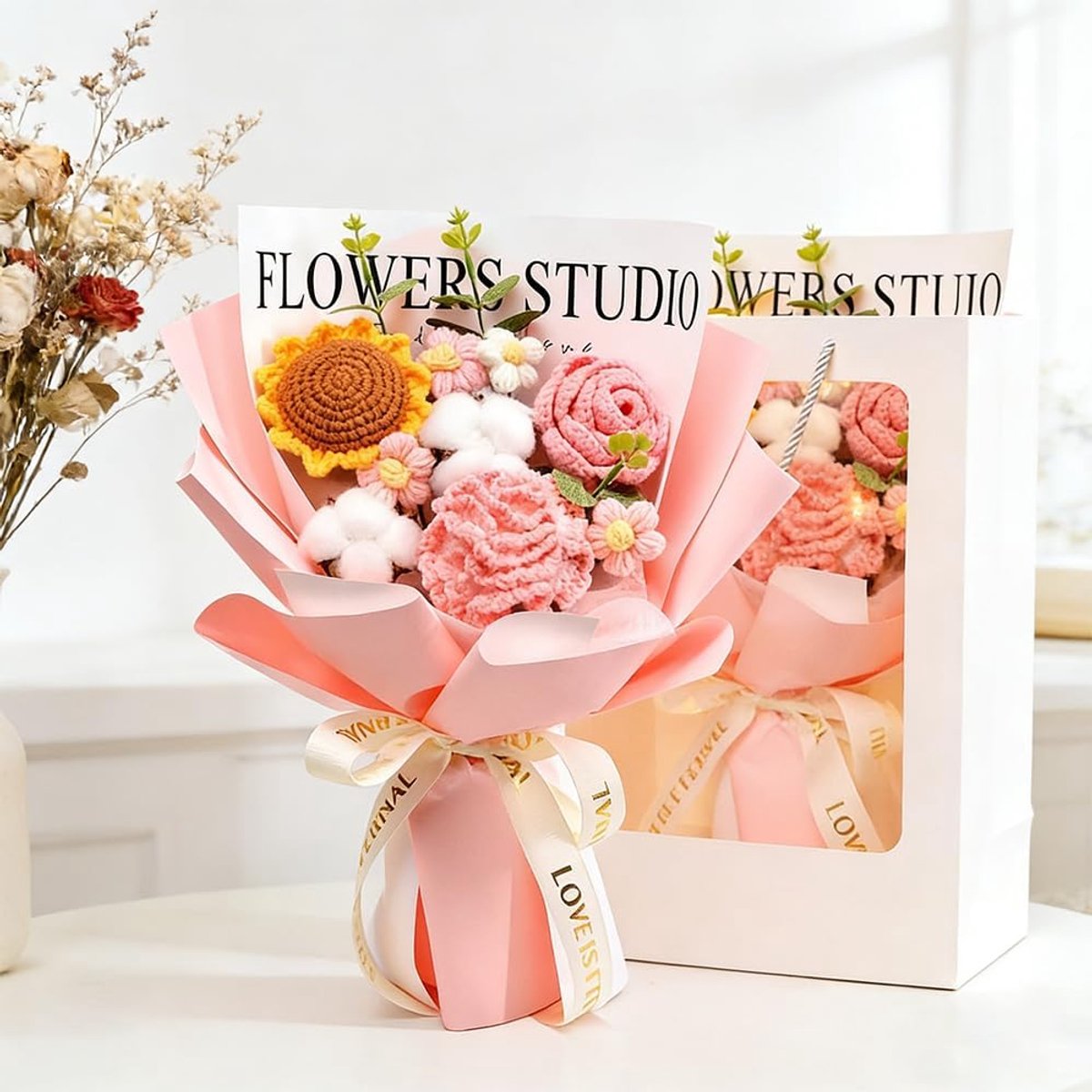Gehaakt boeket rozen en zonnebloemen - kunstbloemen - tijdloze schoonheid - perfect cadeau - m-winkel