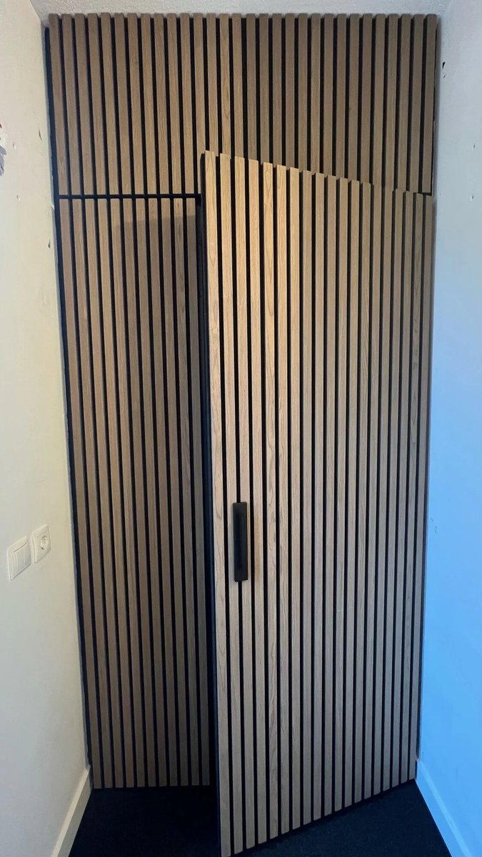 Akoestische Wandpanelen Walnoot Eiken Lattenwand met Vilt – Houten Wandpanelen – Akoestische Lattenwand – Houten Wandbekleding – Geluidsabsorberende Wandpanelen