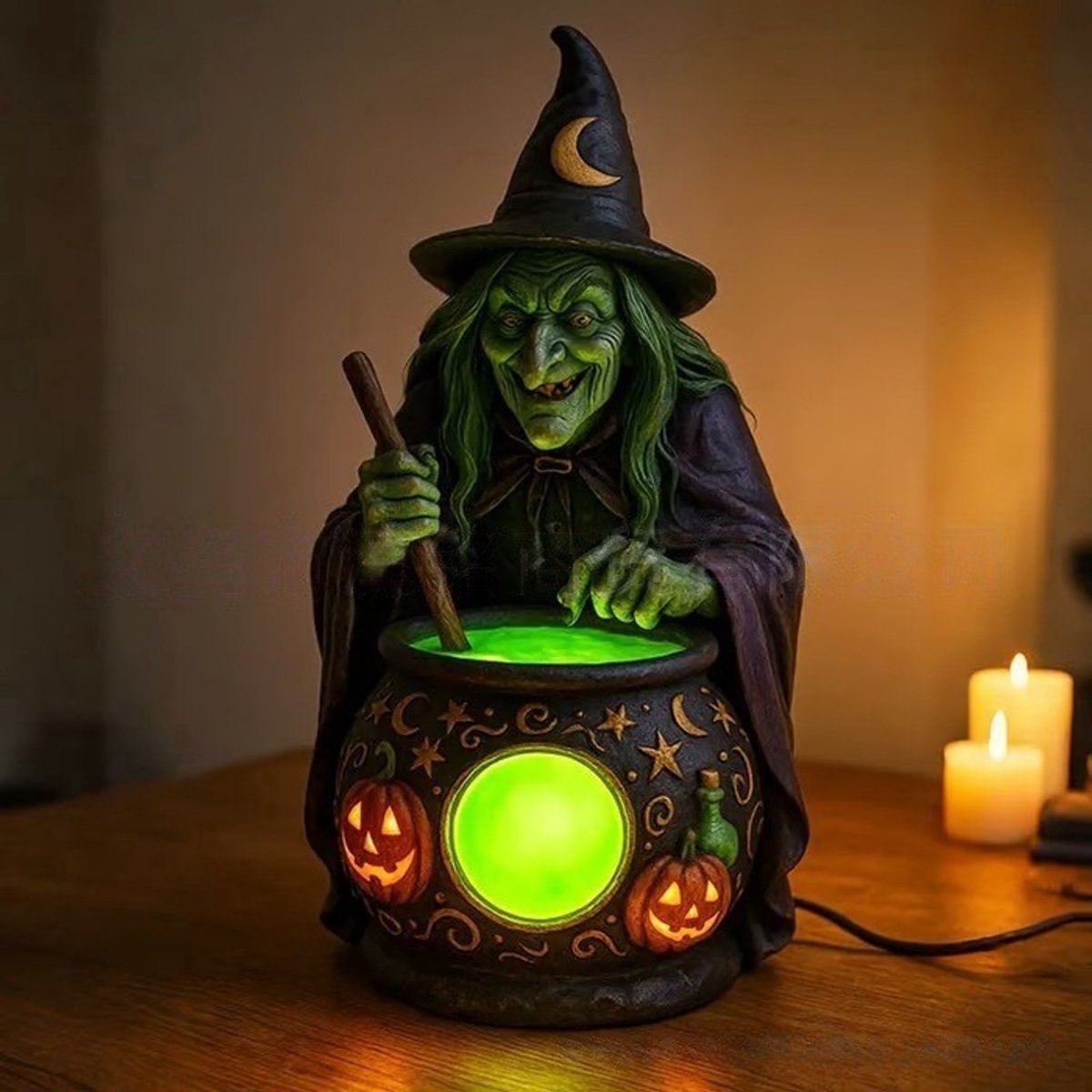 Casalora Halloween Heksenbeeldje met LED Verlichting – Heks met Toverketel – Decoratieve Tafellamp van Hars USB -18,5 cm