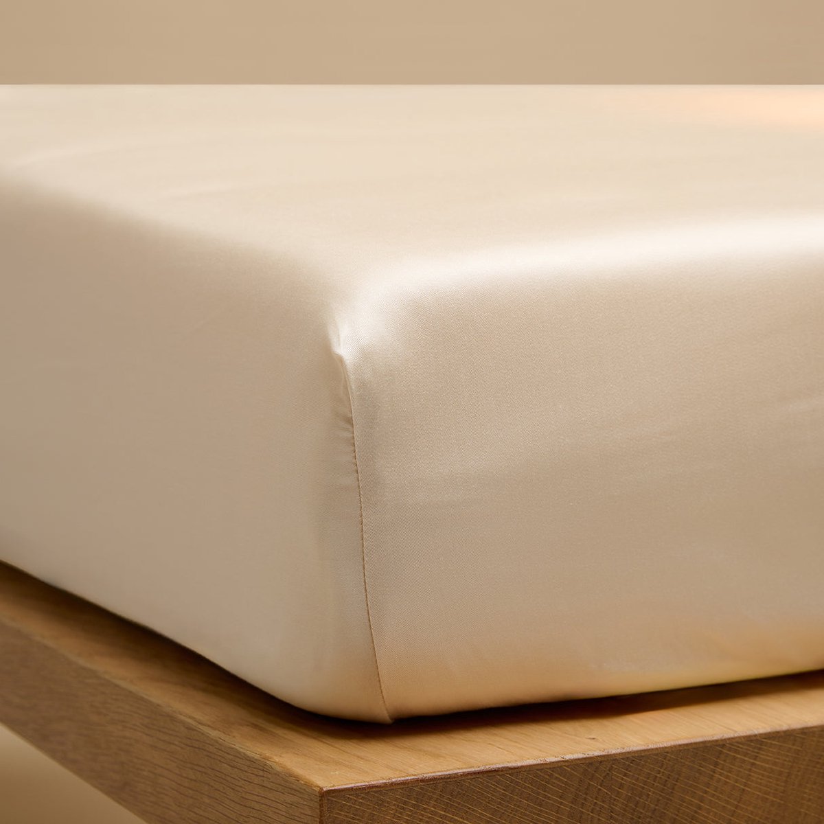 Coco & Cici - TENCEL Sateen Hoeslaken Wit Zand - 140x200x30