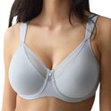 Model draagt lichtblauwe minimizer bh met mesh-accenten op de cups.