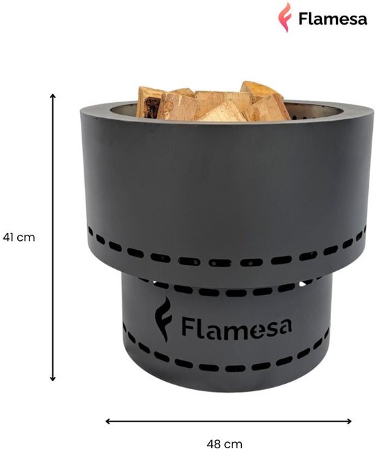 Zwarte Flamesa vuurkorf, 41 cm hoog, 48 cm breed, met houtblokken.