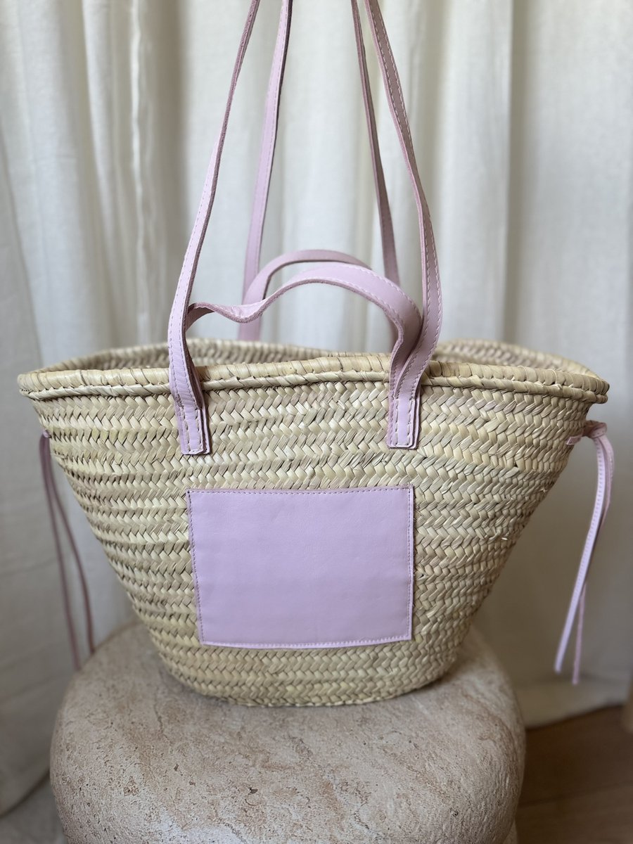Strandtas - Roze - Leder - Riet - Palmblad - 100% Natuurlijke Materialen - Boodschappentassen - 55 (L) x 36 (H) - Strandtassen - Rieten strandtas - Lange en korte hengsel - Vakantietas - Zomertas