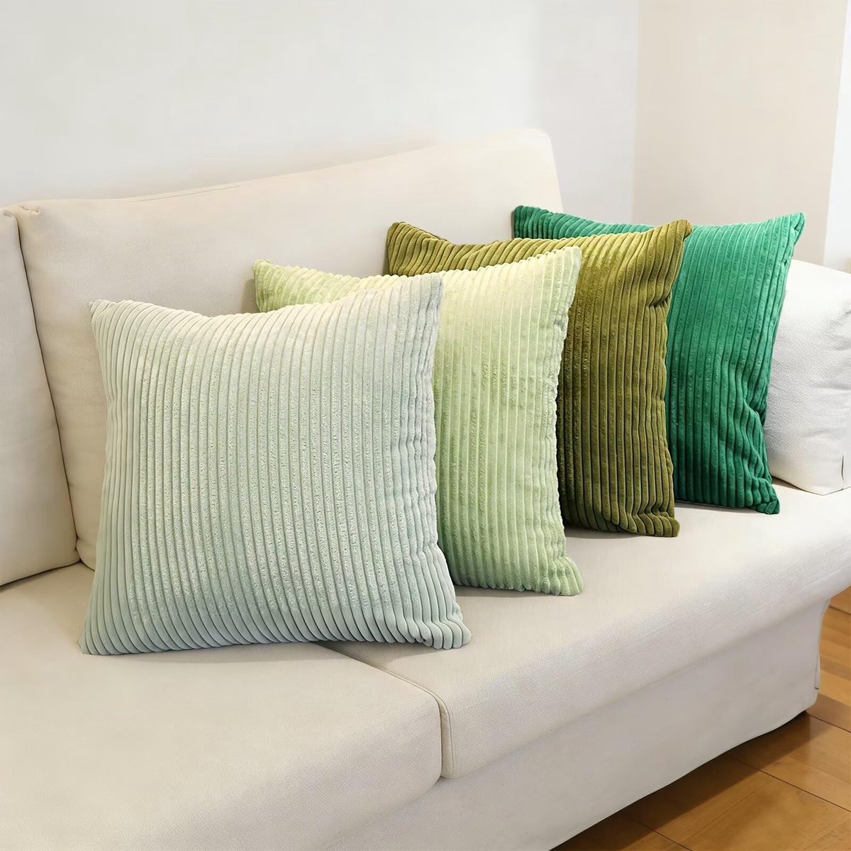 Omgoods - Set van 4 Zachte Kussenhoezen 40 x 40 cm in Eucalyptusgroen