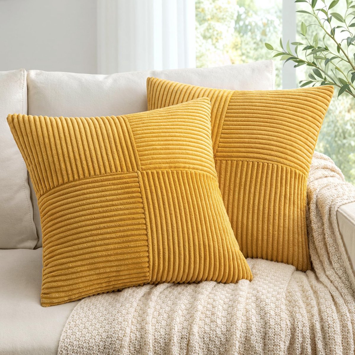 Omgoods - Set van 2 Kussenhoezen 40 x 40 cm Geel Soft Corduroy