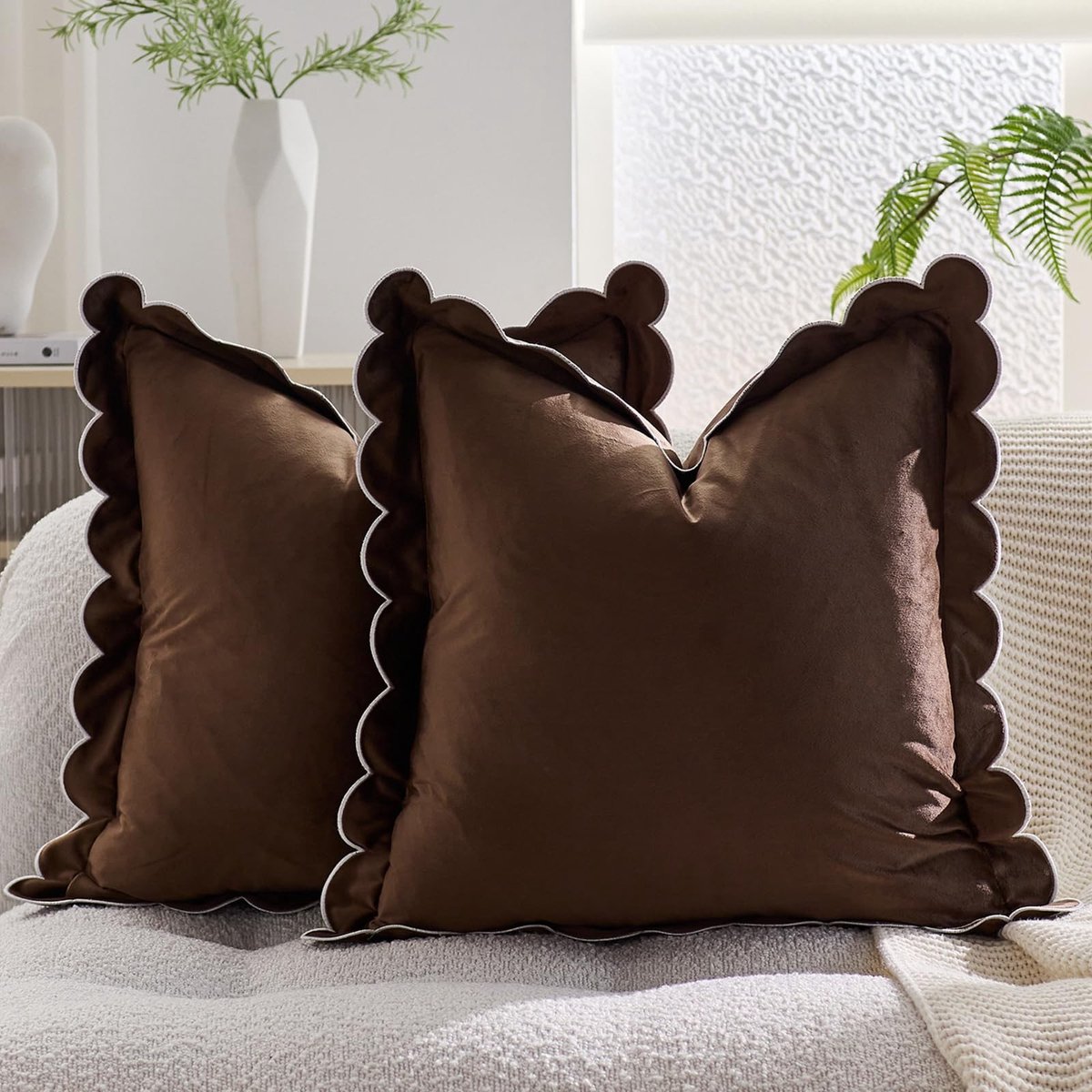 Omgoods - Set van 2 Bruine Kussenhoezen 45 x 45 cm met Rimpelrand