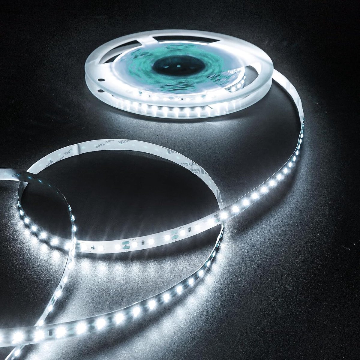 LED Strip 12V SMD 2835 10M - Koud Wit 6500K - 120 LEDs/m - Ideaal voor Binnenverlichting - ShopVlot