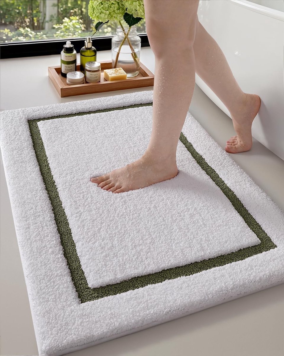 Omgoods - Groene Badmat 44 x 76 cm, Waterabsorberend en Sneldrogend Microfiber
