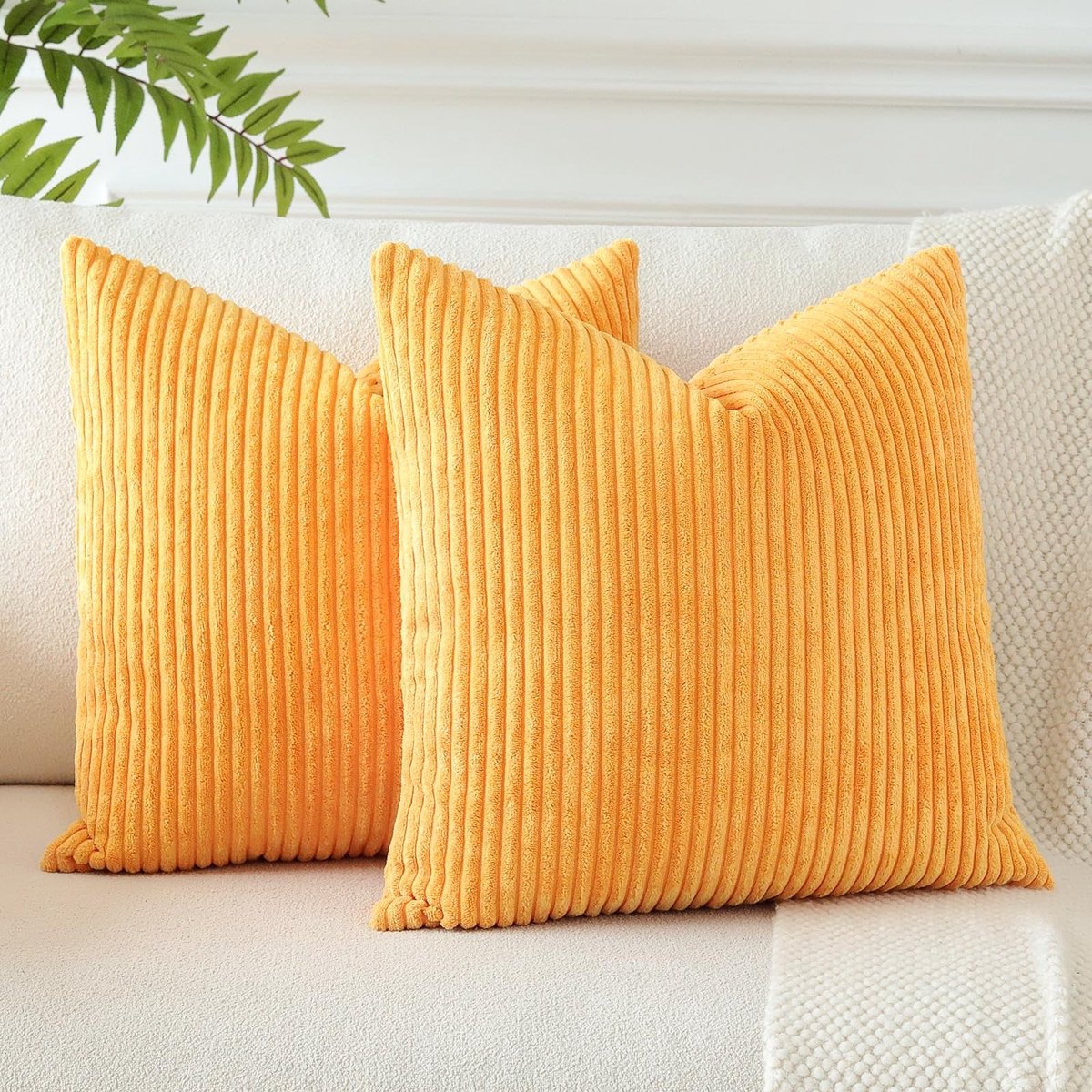 Omgoods - Set van 2 Corduroy Kussenslopen 40 x 40 cm Oranje-Geel