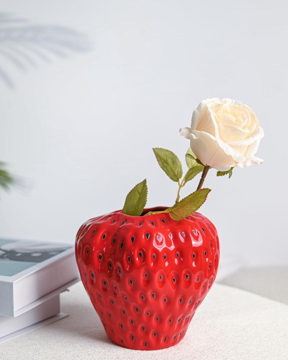 Omgoods - Aantrekkelijke Aardbei Vaas van Keramiek voor Bloemdecoratie