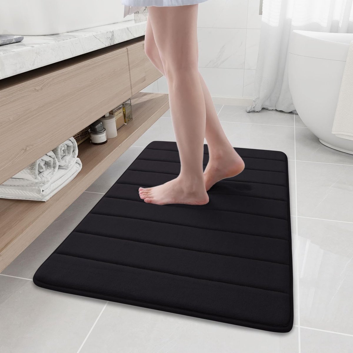 Omgoods - Absorberende Memory Foam Badmat 60 x 90 cm Zwart