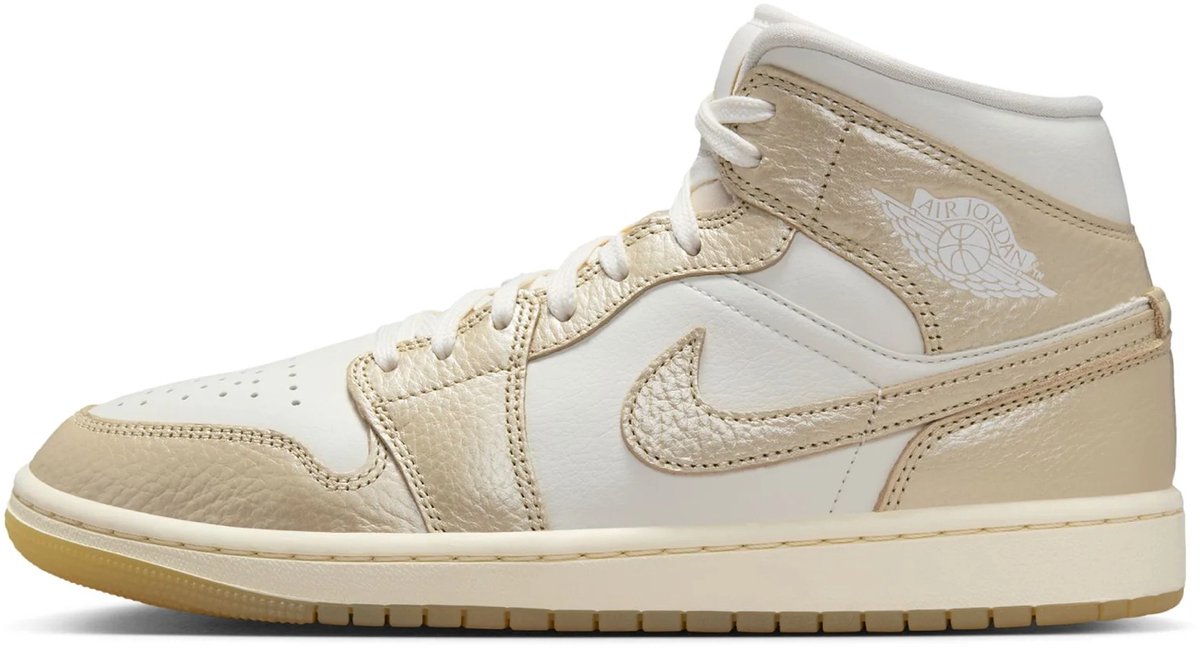 Air Jordan 1 Mid SE Dames Sneakers HV5159-100” Wit