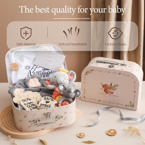 Geschenkset Pasgeboren Jongen: Badhanddoek, Milestones, Deken, Romper en Rammelaar — afbeelding 3