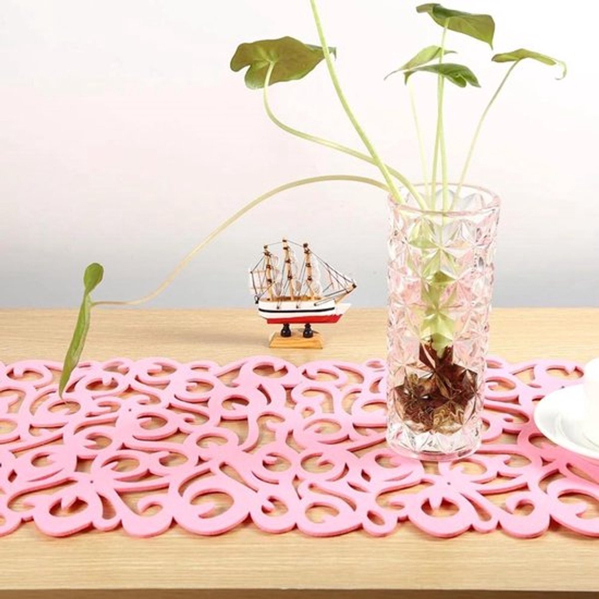 Tafelloper Wasbaar - Viltmateriaal - Hittebestendig - Decoratie - 100 x 30 cm - Roze Bloemenpatroon - Placemat
