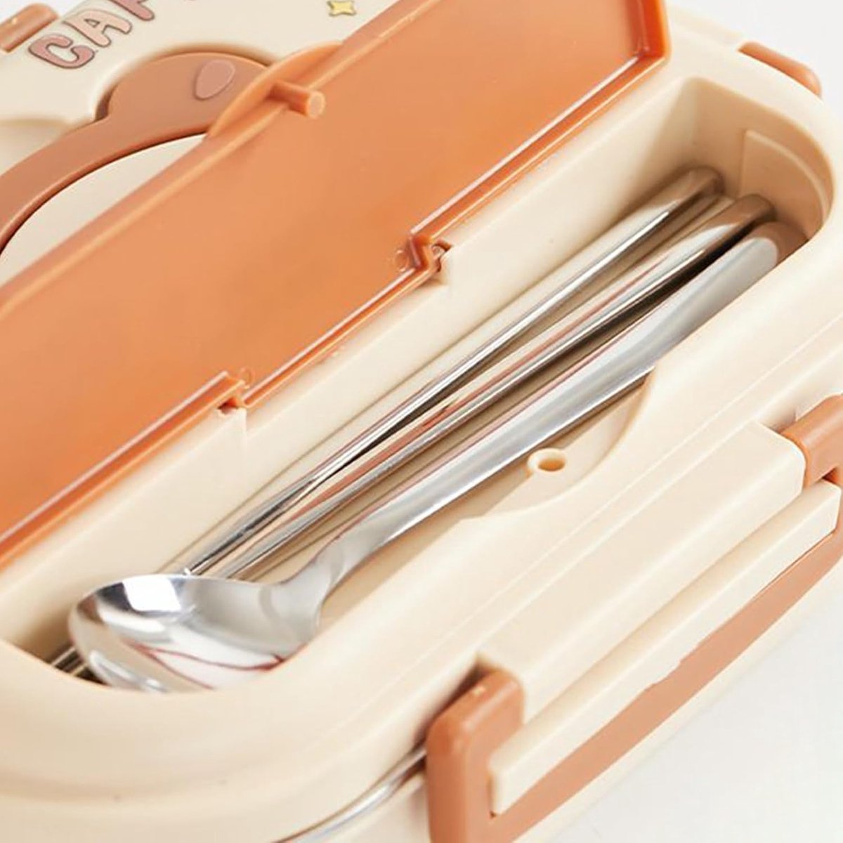 Casalora Lunchbox—Capybara Roestvrijstalen Bento Box—Drie Vakken—Lekvrij—Inclusief Bestek—Draagbaar—Geïsoleerde Tas—Perfect voor Picknicks, Kamperen, Reizen en School — cadeau in Koken & Dineren - foto 4