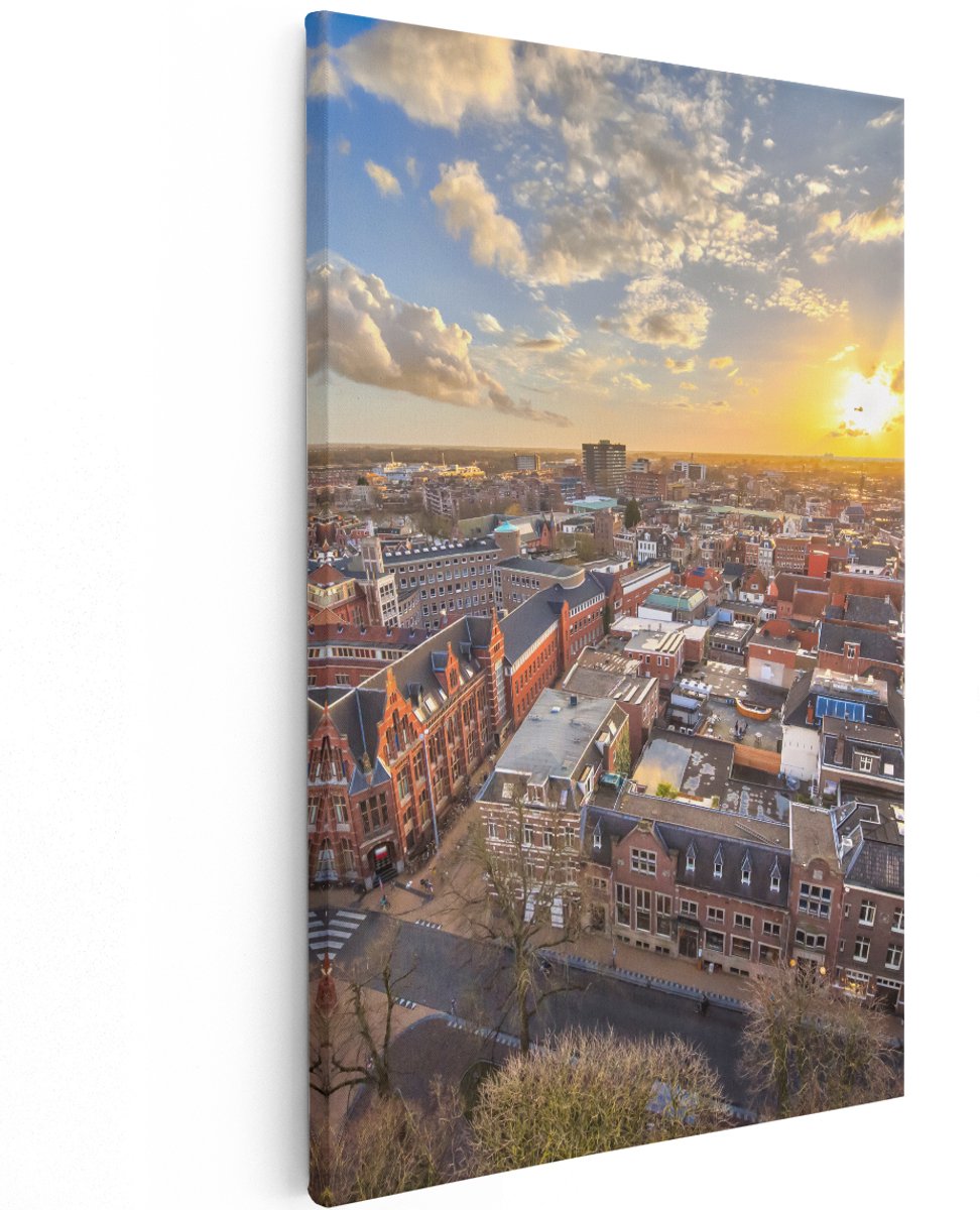 Artaza Canvas Schilderij Groningen Stad bij Zonsondergang - 120x180 cm - Groot - Wanddecoratie Woonkamer - Schilderijen - Muurdecoratie