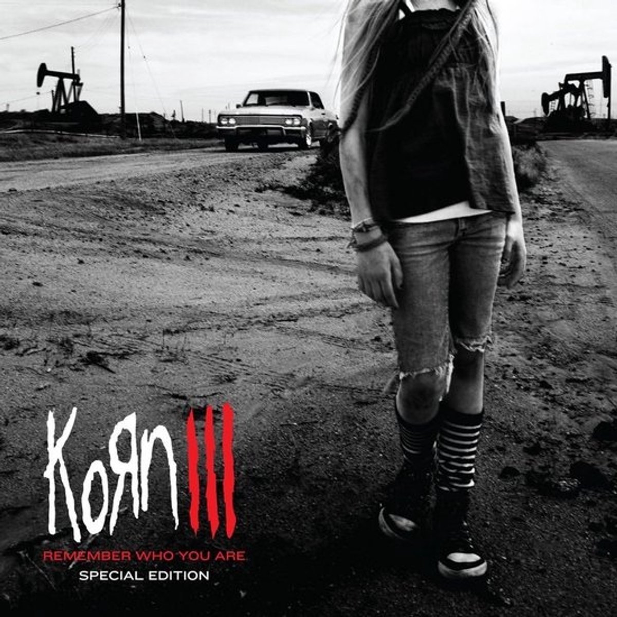 Limited Edition Digipak CD/DVD met Bonus Tracks en In-Studio Video's