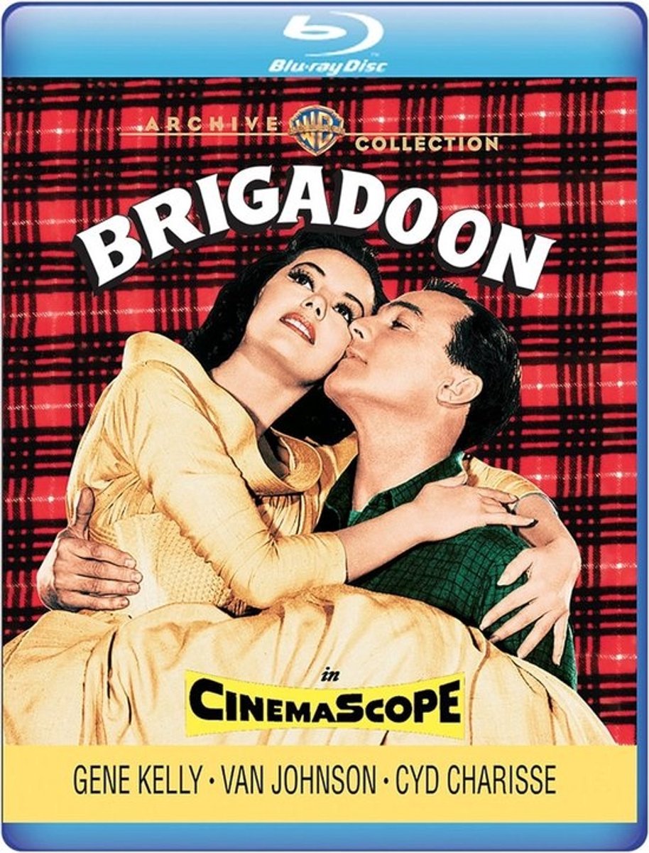 Magische Film over Schots Dorp met Dans en Muziek