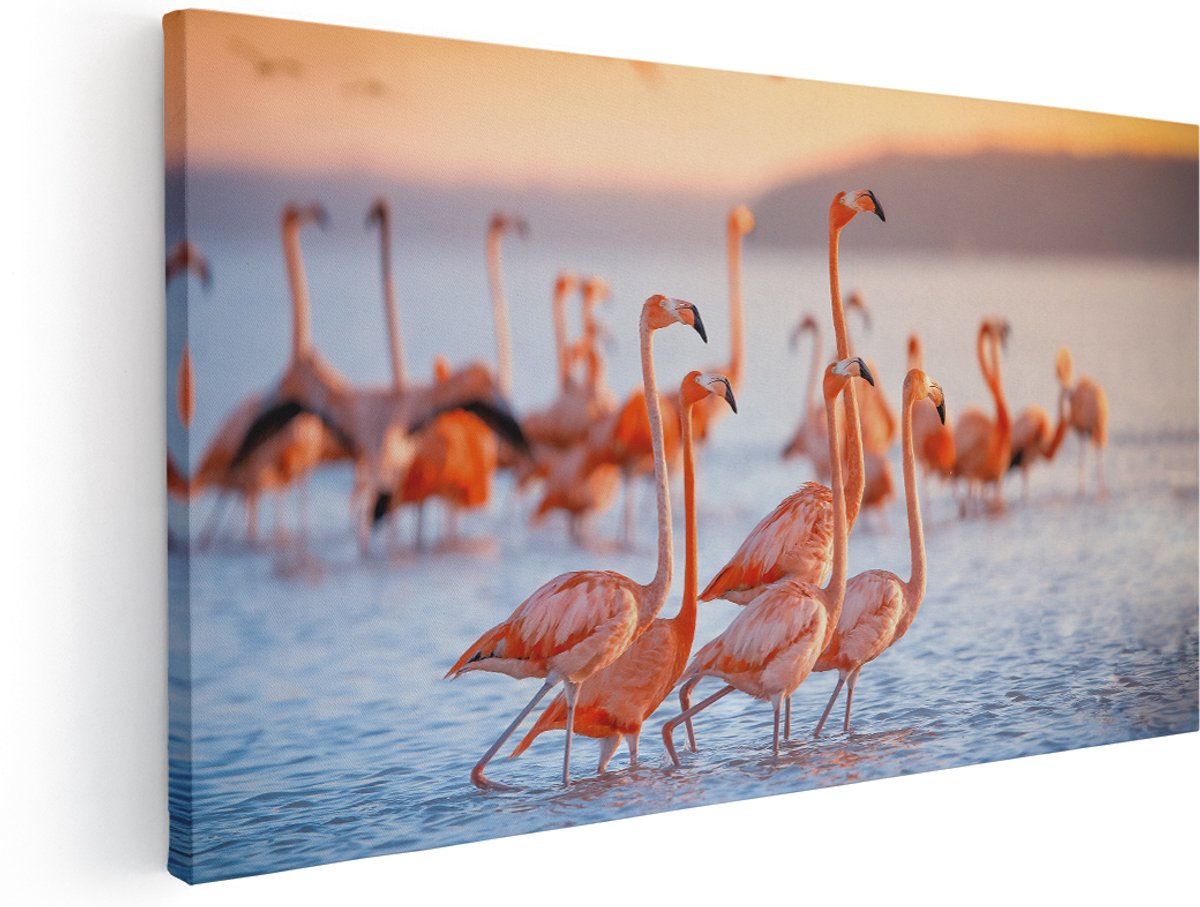 Artaza Canvas Schilderij Kudde Flamingo's in het Water - 160x80 cm - Groot - Wanddecoratie Woonkamer - Schilderijen - Muurdecoratie