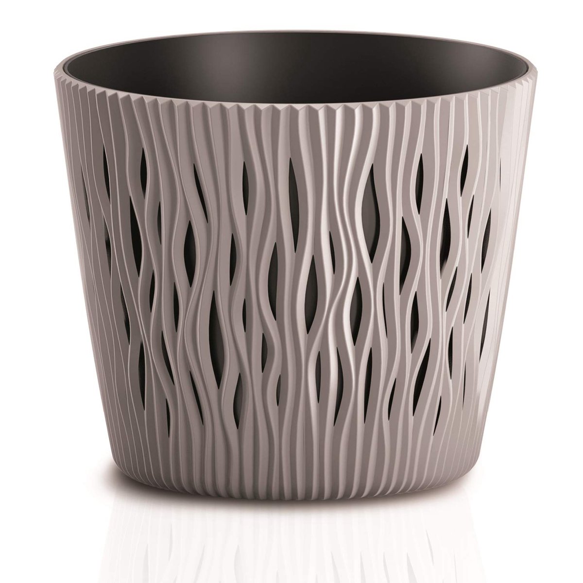 kunststof pot Sandy Round in mokka kleur 15,8 (L) x 15,8 (B) x 13,8 (H) cm