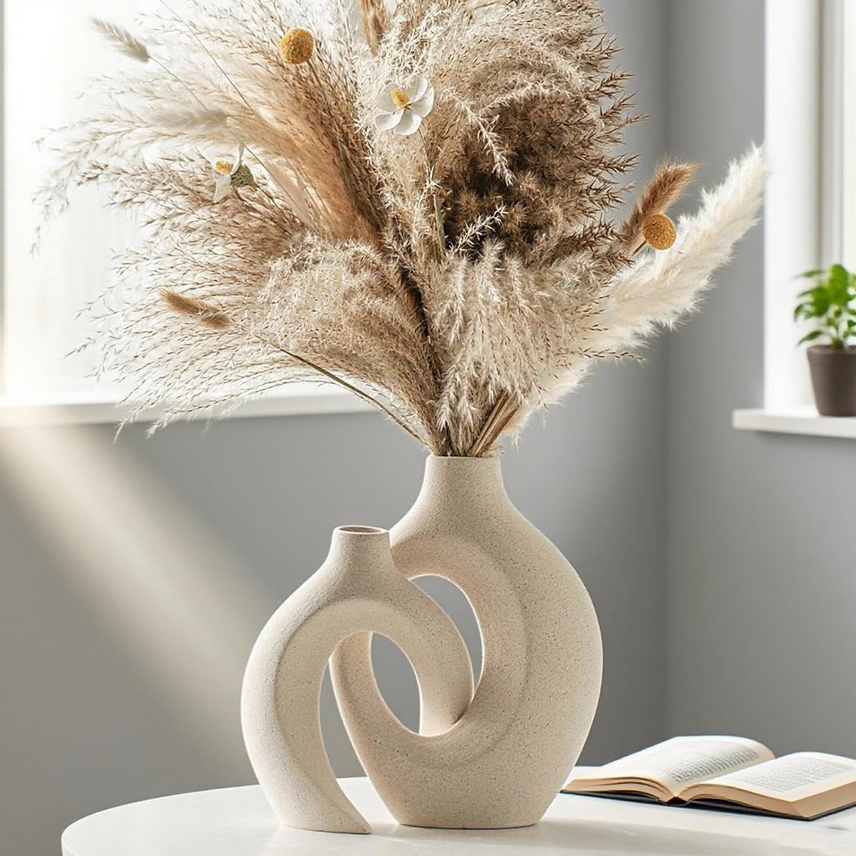 Dailygoods- Keramische Vaas Set van 2 - Moderne Witte Vazen - Scandinavische Decoratie - Bloemenvaas - Handgemaakt Keramiek - Artistieke Touch