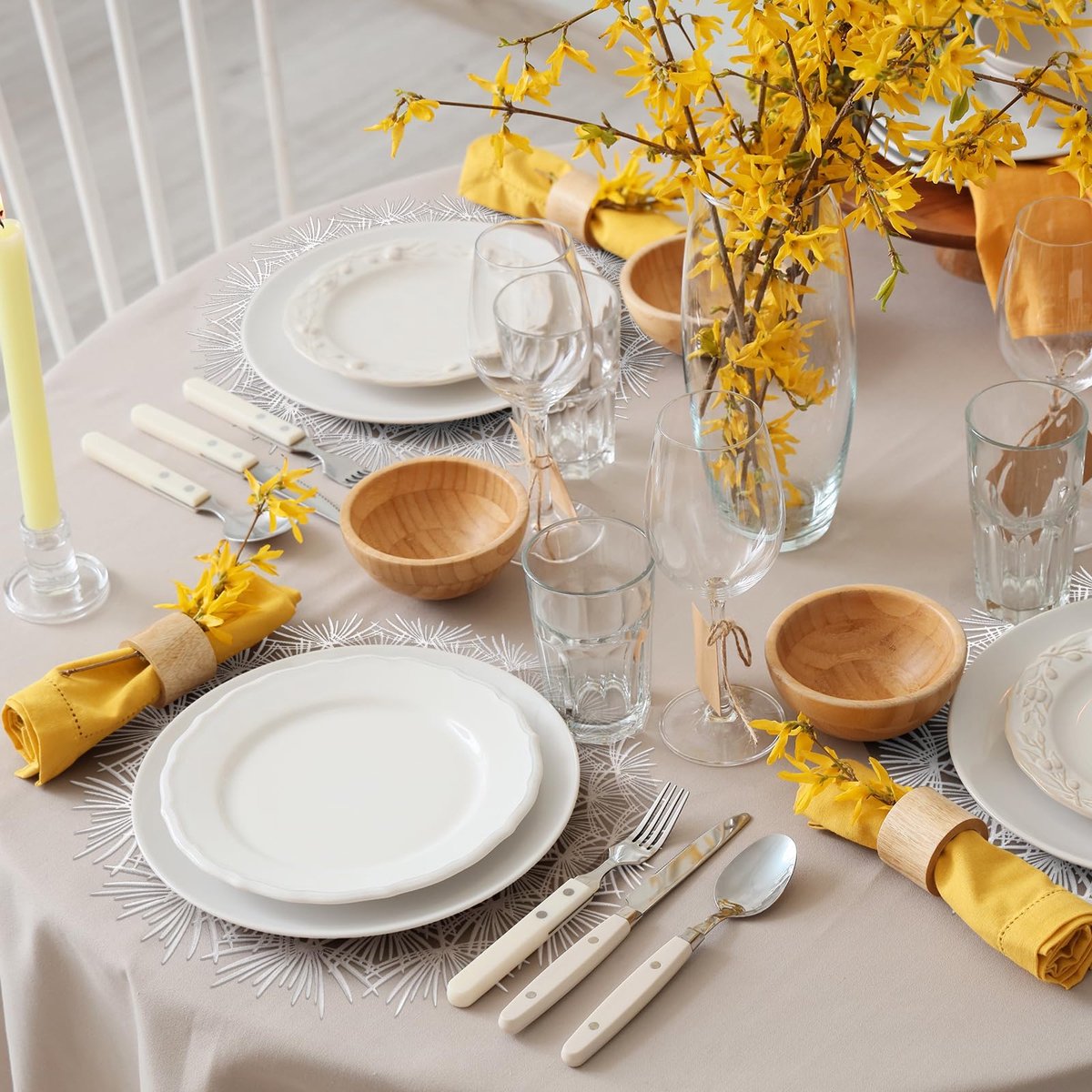Placemats in paardenbloemvorm set 6, 38cm wasbare afveegbare vinyl placemats met uitsparing, water- en oliebestendige placemats voor keuken, bij het eten en als feestdecoratie