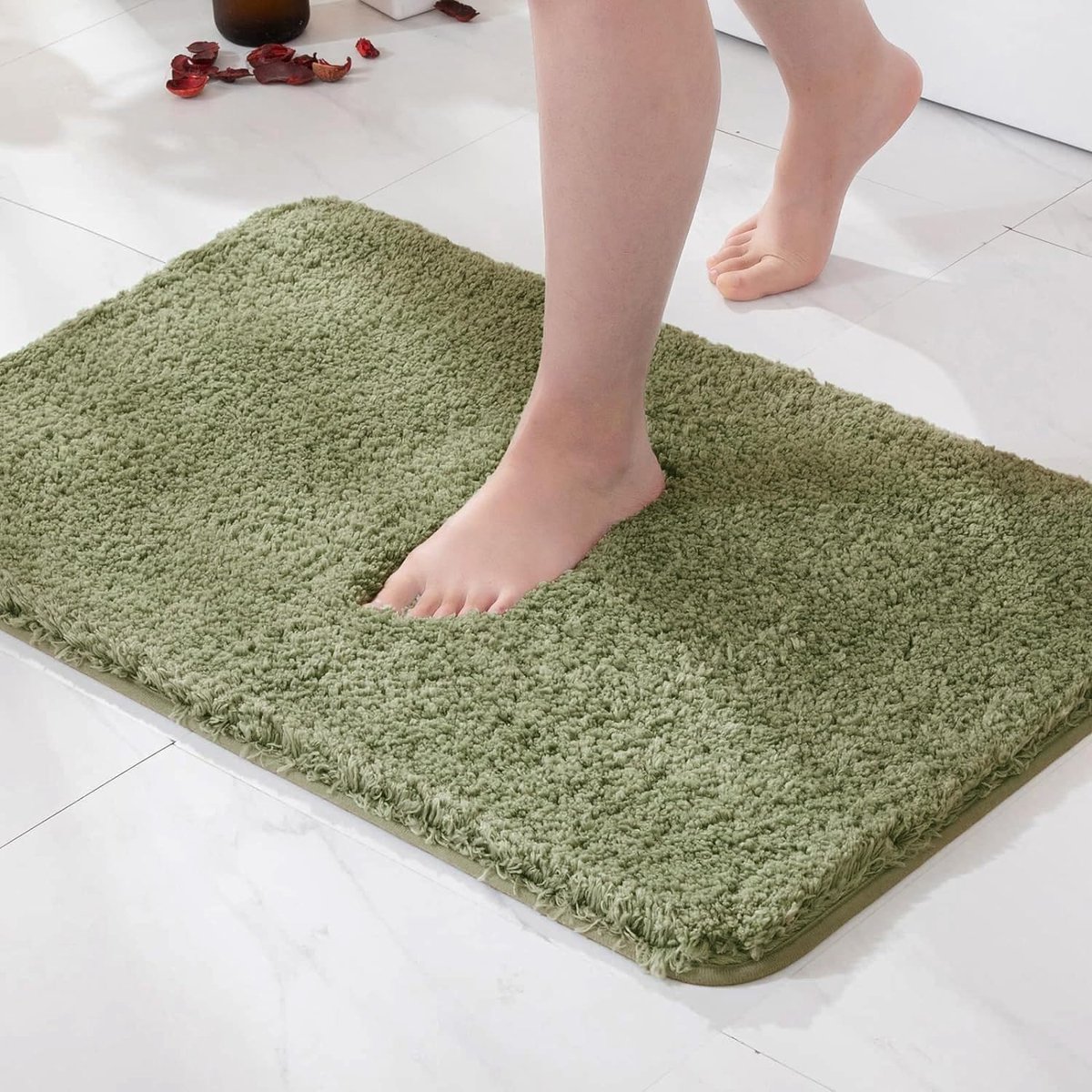 SnelShoppen - Luxe Badmat 40x60 cm - Antislip Microvezel - Super Absorberend - Zacht en Fluffy Olive Groen - Badkamer, Keuken, Entree - Wasbaar