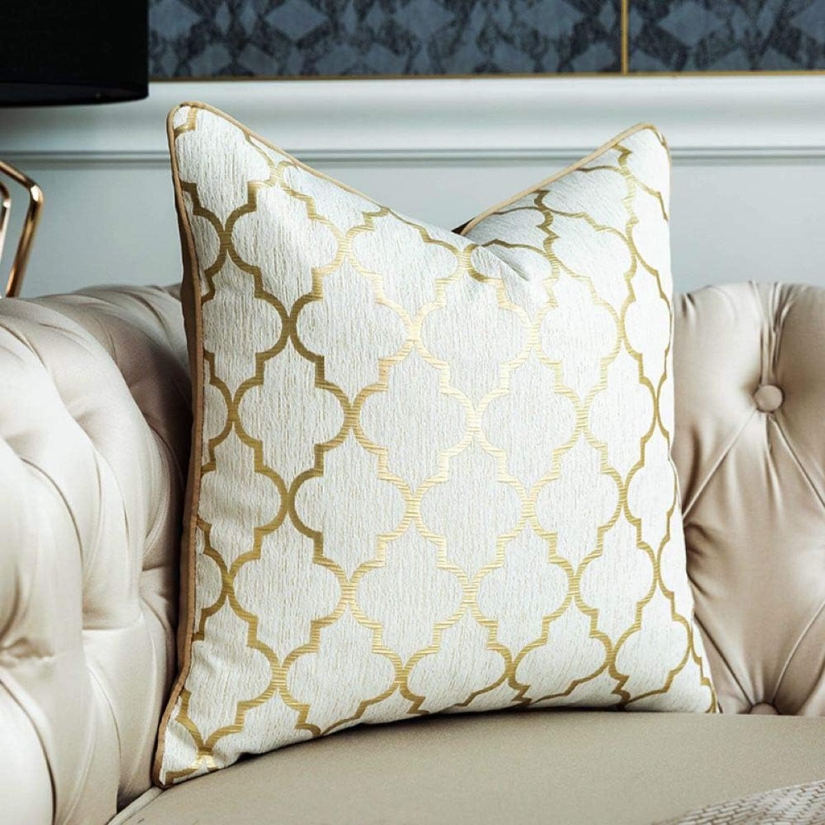 SnelShoppen - Decoratieve Gouden Kussenhoes 18x18 Inch | Unieke Geometrische Kussensloop voor Sofa, Outdoor, Slaapkamer, Woonkamer en Tuin | Luxe Jacq