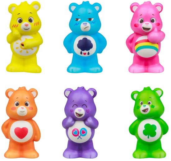 Zes Care Bears squishy figuren: gele zon, blauwe wolk, roze regenboog, oranje hart, paarse strikjes en groene klaver.