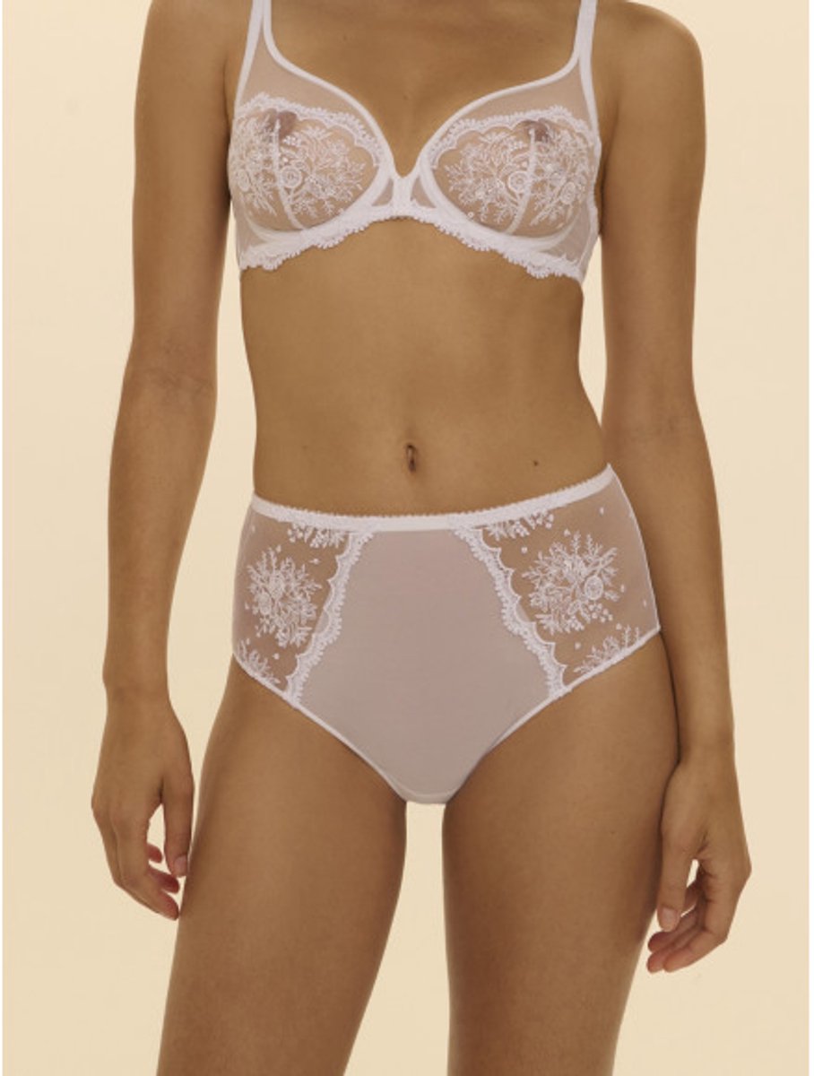 Simone Pérèle Intrigue Tailleslip White 2