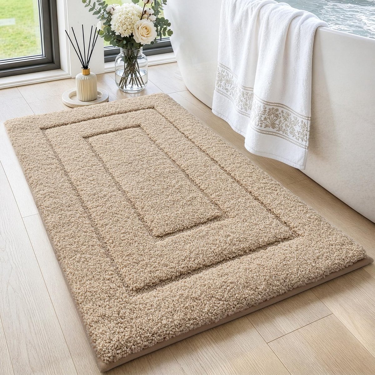 SnelShoppen - DEXI Badmat Antislip Zacht Microvezel Absorberend Machinewasbaar Beige 40 x 60 cm voor Douche Bad en Toilet