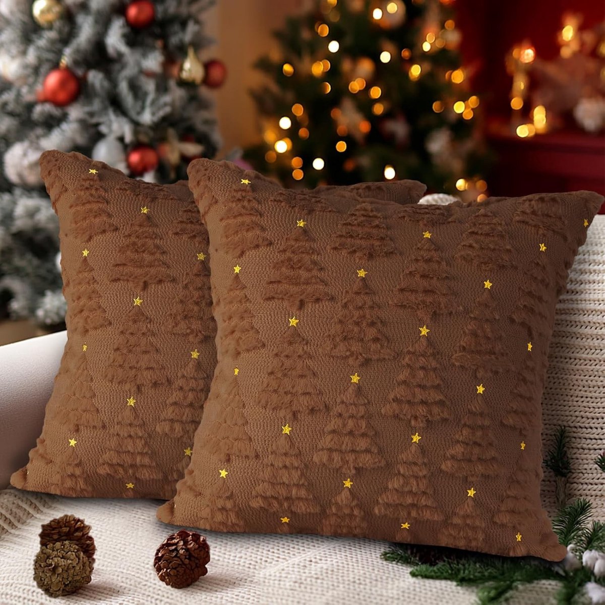 Decoratieve Kussenhoezen voor Kerstmis 40 x 40 cm - Sterren en Boom Motieven voor Woonkamer en Slaapkamer (Bruin)