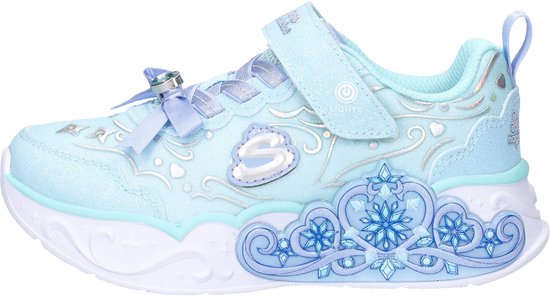 Lichtblauwe sneaker met glitters, strik, sneeuwvlok-detail en lichtjes.