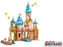 LEGO Disney Rapunzel's Kasteel met boot, zes figuren en lampionnen.