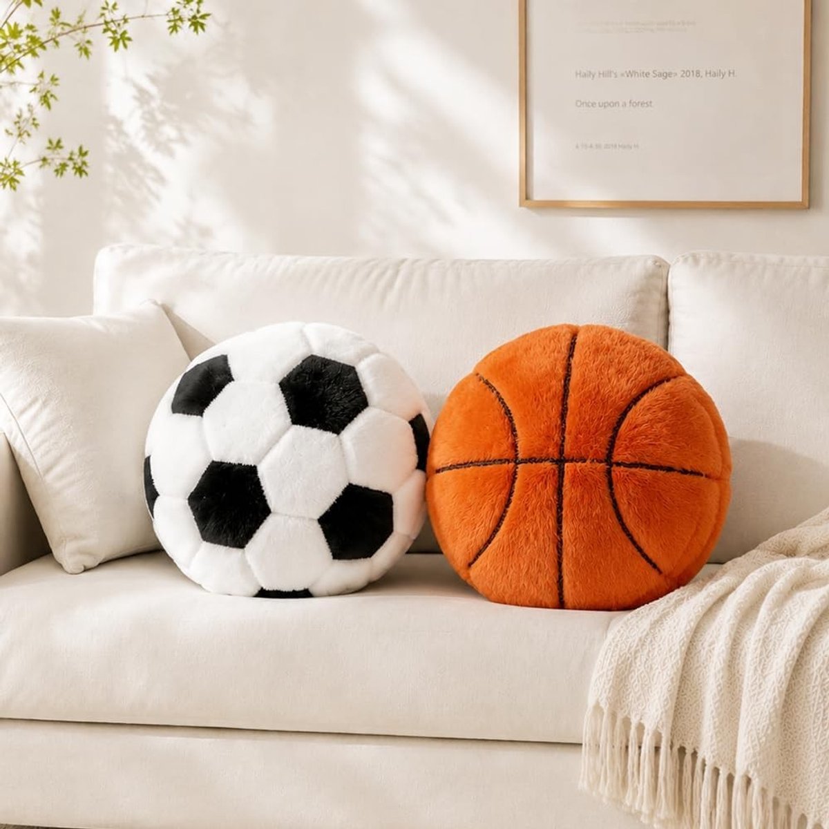 Knuffelkussen set van 2, Ø 35 cm, pluche voetbalkussen en basketbalkussen, pluizig en zacht, creatieve kamerdecoratie voor kinderkamer, ideaal cadeau voor jongens en sportfans