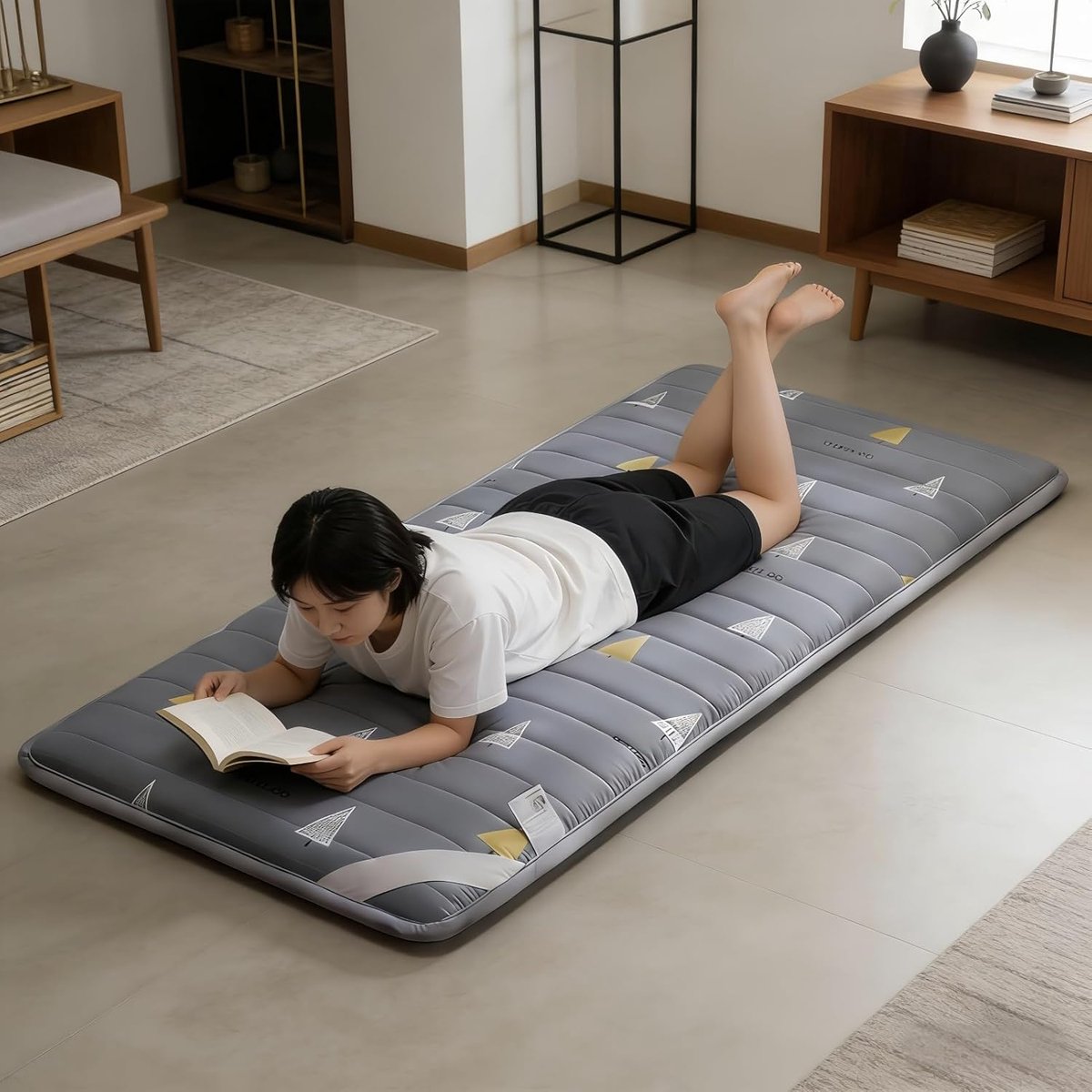 Japanse Vloermatras - Opvouwbaar Logeermatras - Comfortabel Slapen - Lichtgewicht Draagbaar - 70 x 180 cm - Grijs