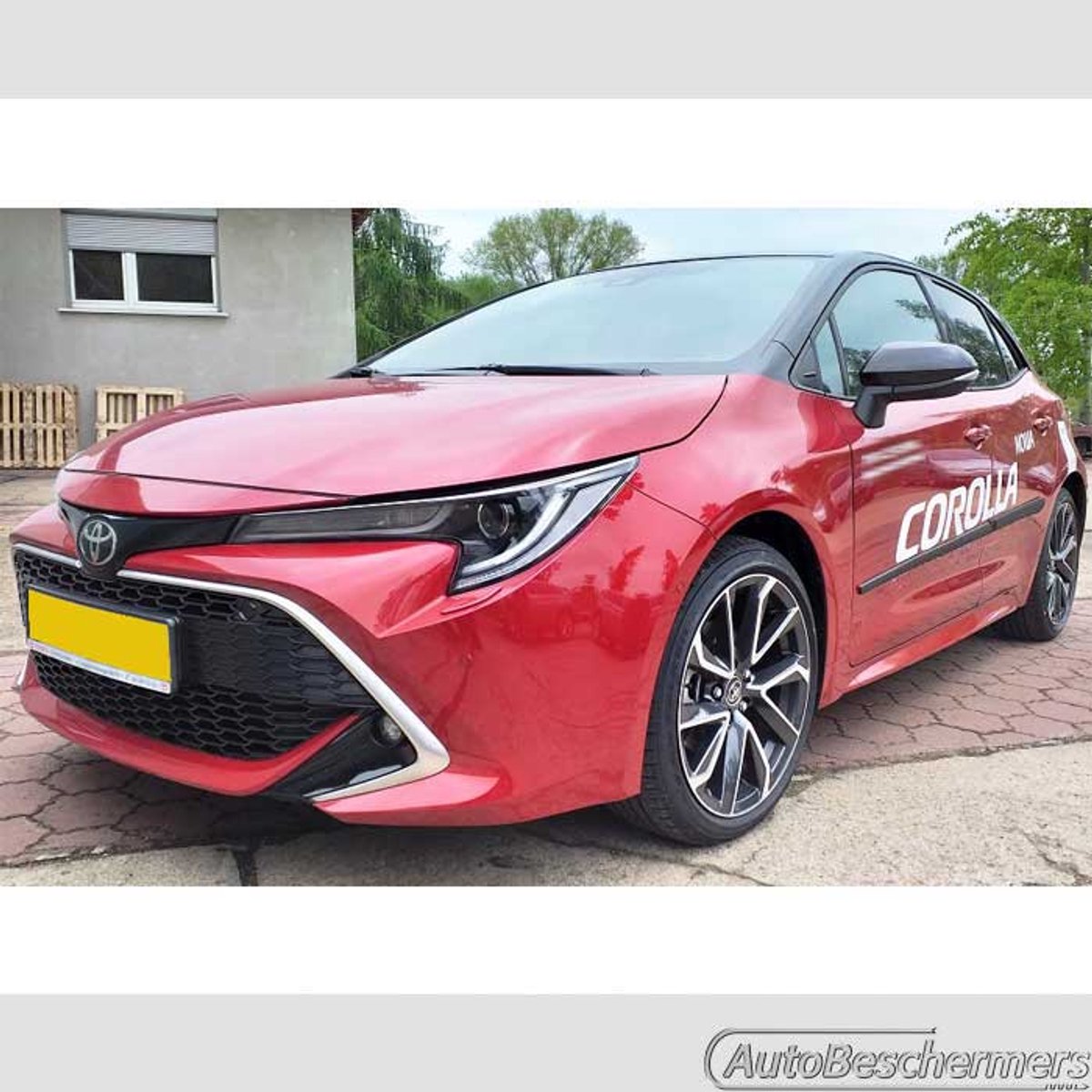 Stootlijsten set zwart voor Toyota Corolla Hatchback 04.2019-. De stootstrips zijn zelfklevend. Set a 4 stuks (#1620)