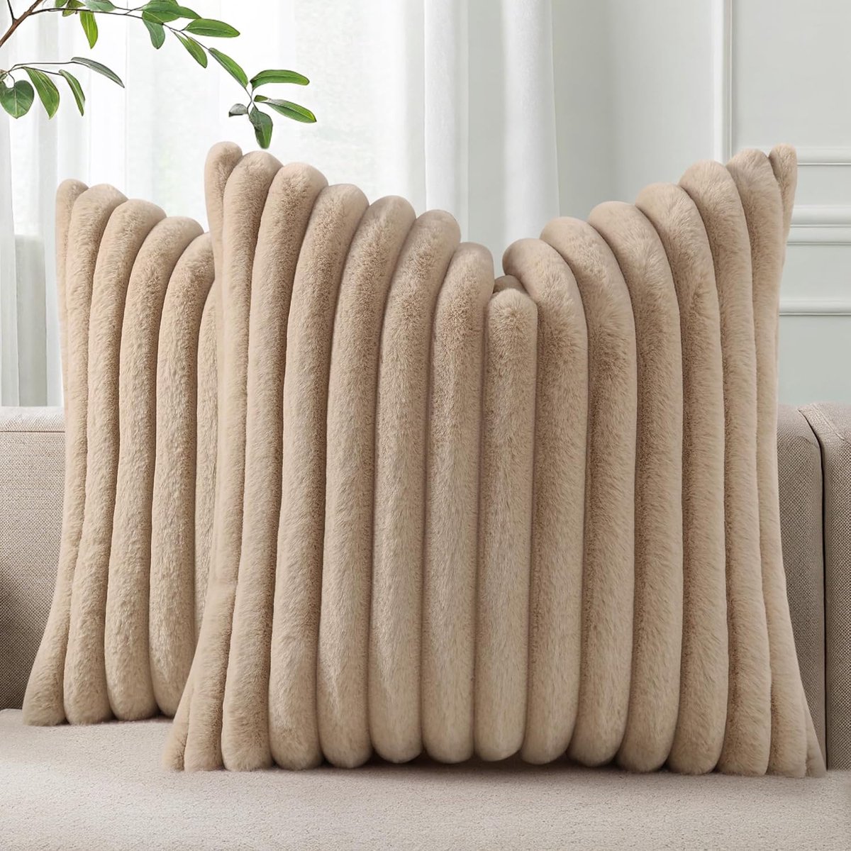 VHV - Sierkussenhoes - Pluche kussenhoes van imitatiewol - Decoratieve kussenslopen voor woondecoratie - Set van 2 - 45 x 45 cm - Kameel