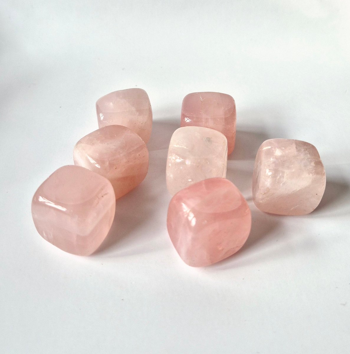 Mini Rose Quartz Cube – 2-3cm