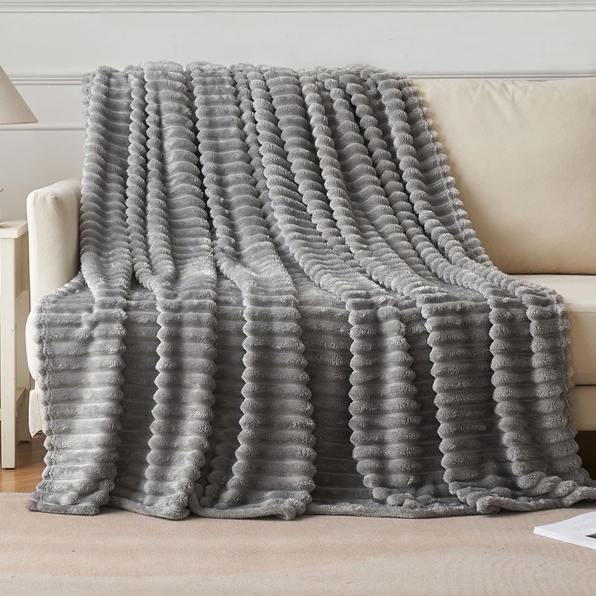 Omgoods - Fleece Throw Blanket - Zachte Warme Deken 125 x 150 cm Grijs