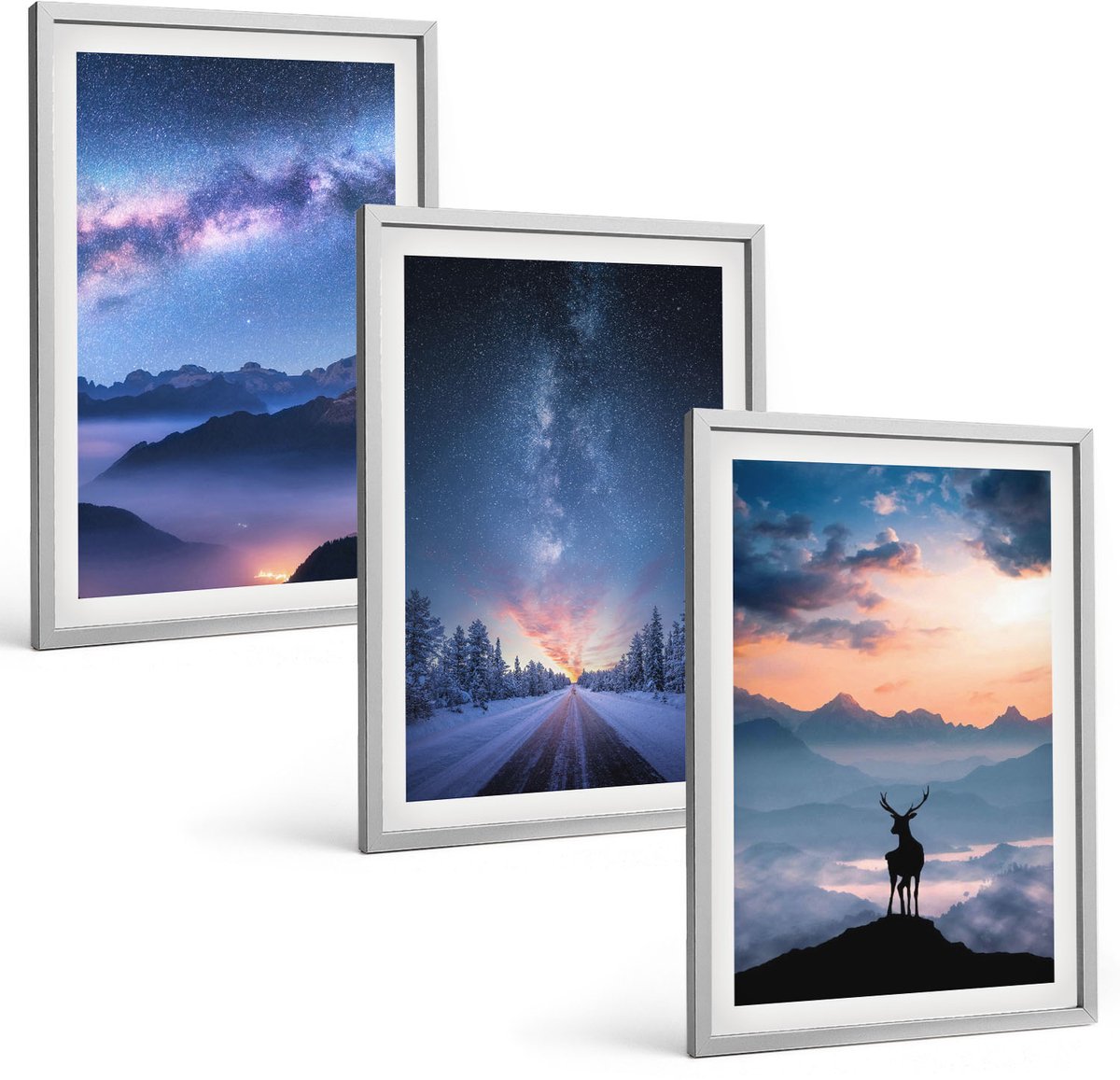 TULUP 4-Delige Schilderij Set - Nachtelijke hemel, berglandschappen in de mist en herten - 40 x 60 cm - Stijlvolle Muurdecoratie - Kantoor - Moderne Wanddecoratie Zilveren lijst