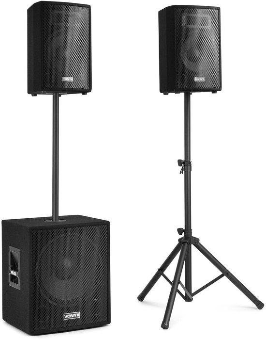 Zwarte Vonyx geluidsinstallatie: subwoofer met twee topspeakers op statieven.