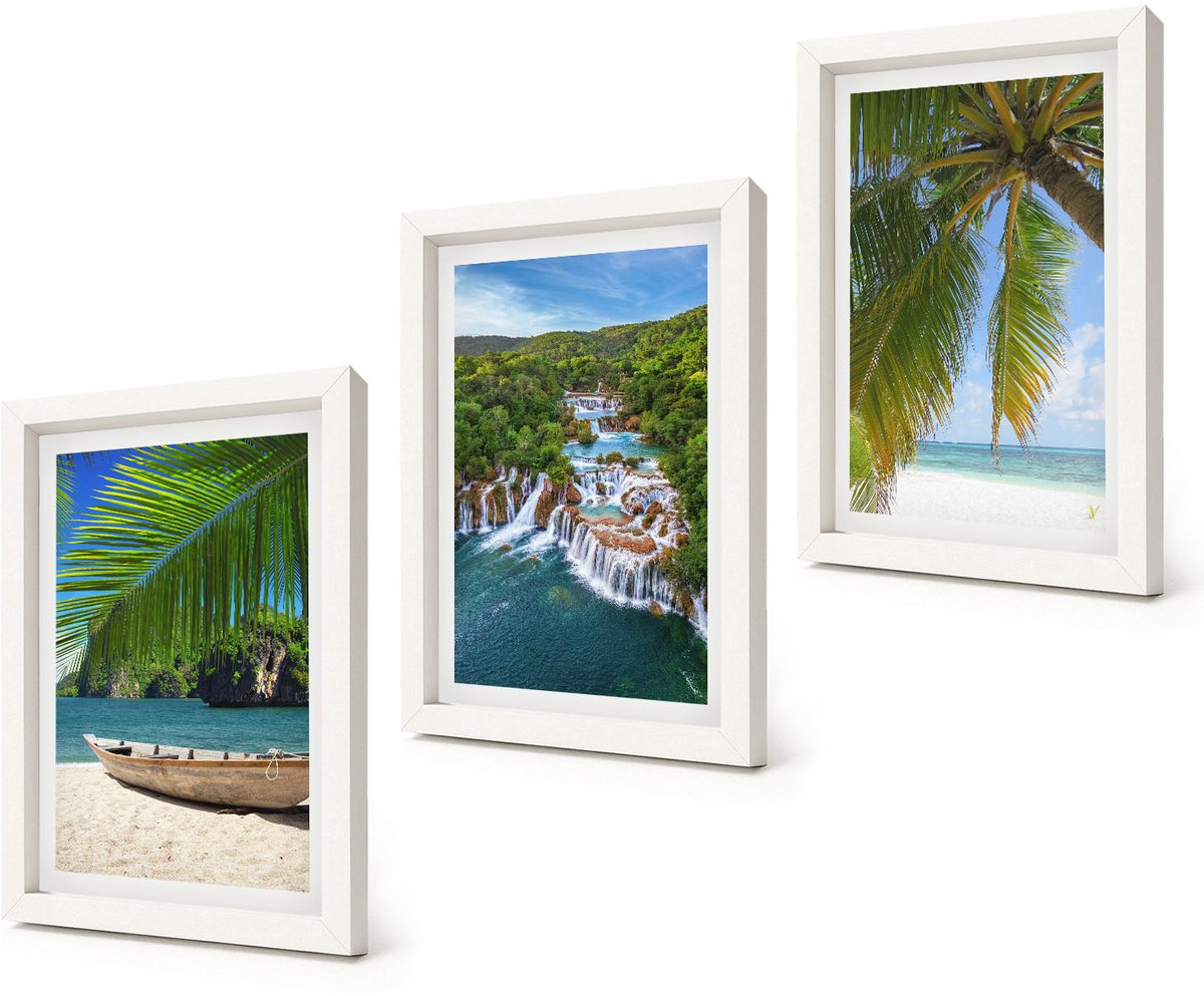 Coloray 3-Delige Schilderij Set - Strand met boten, watervallen en palmbomen in de tropen - 20x30 - Stijlvolle Wanddecoratie - Interieur - Muurdecoratie